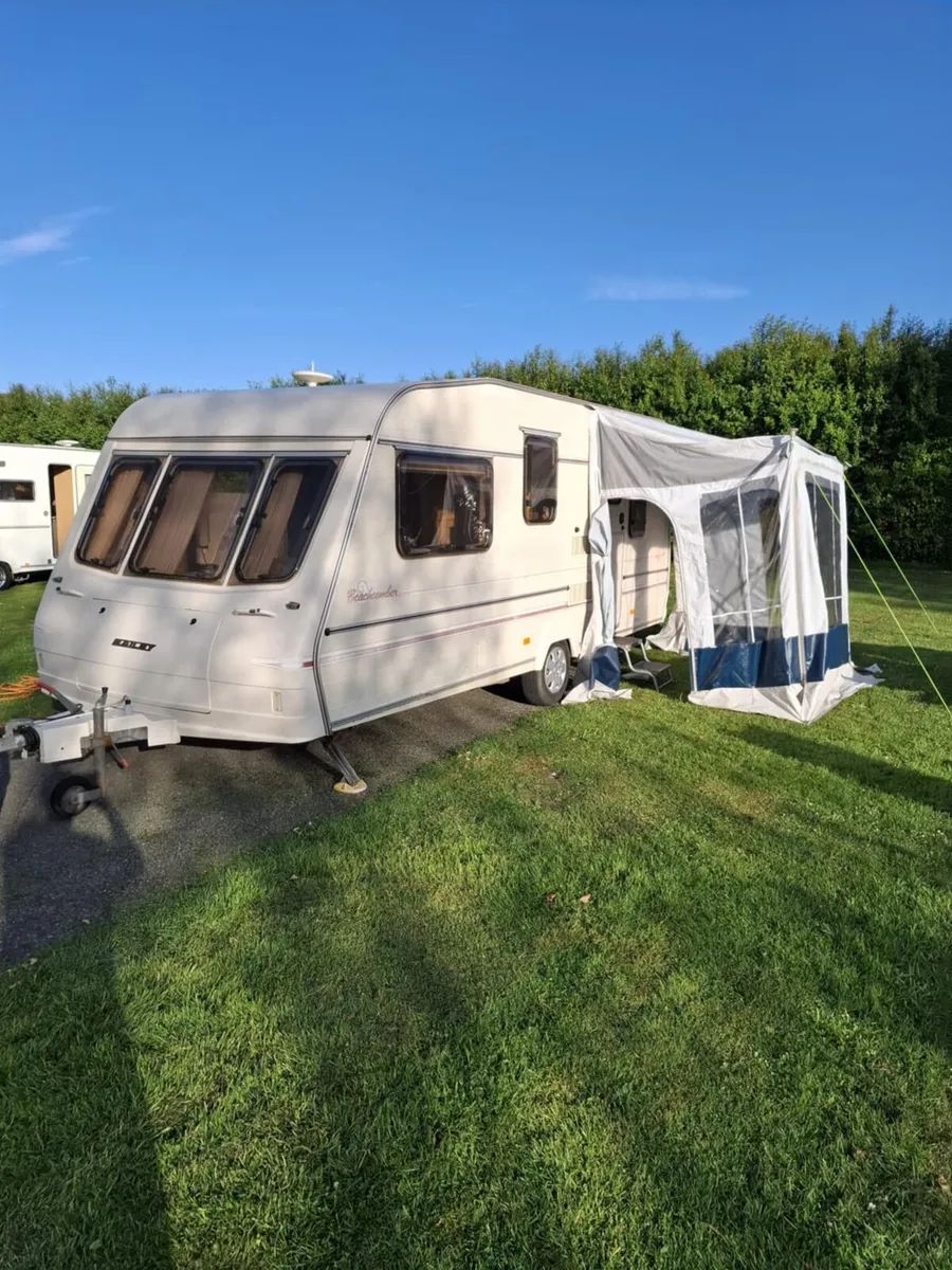 Bailey 5 birth caravan - Image 3