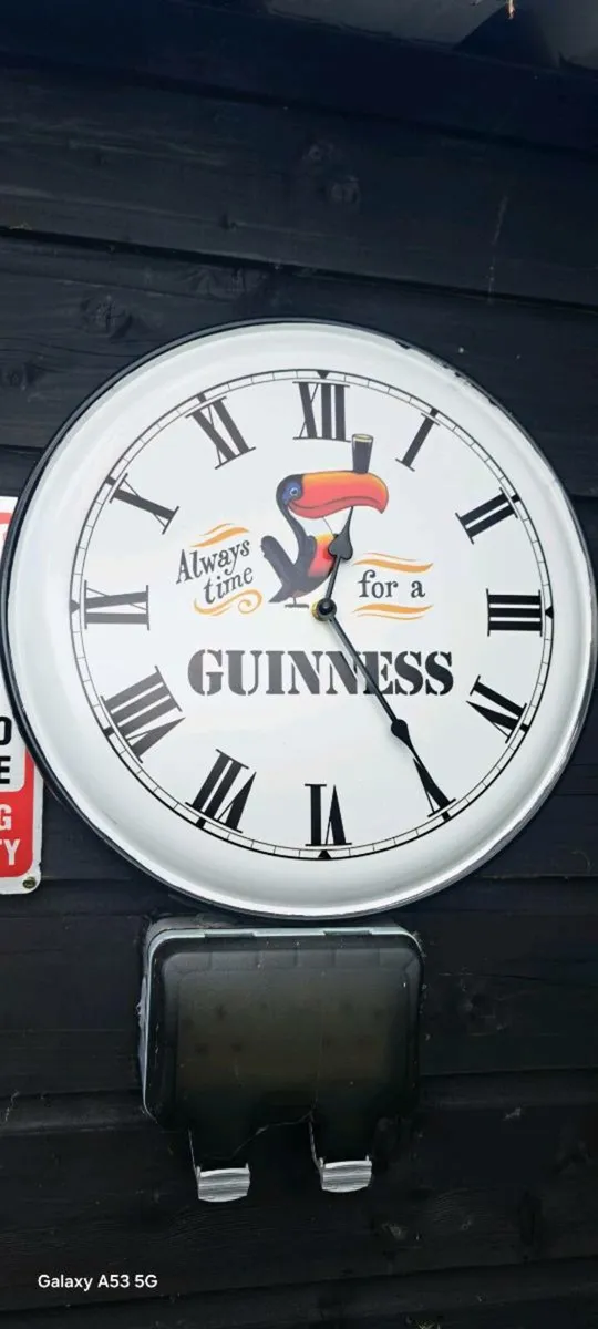Guinness  clock - Image 1