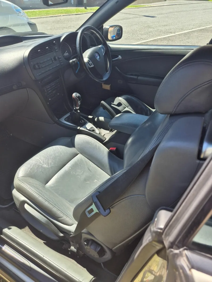 Saab 9-3 Aero convertible - Image 4