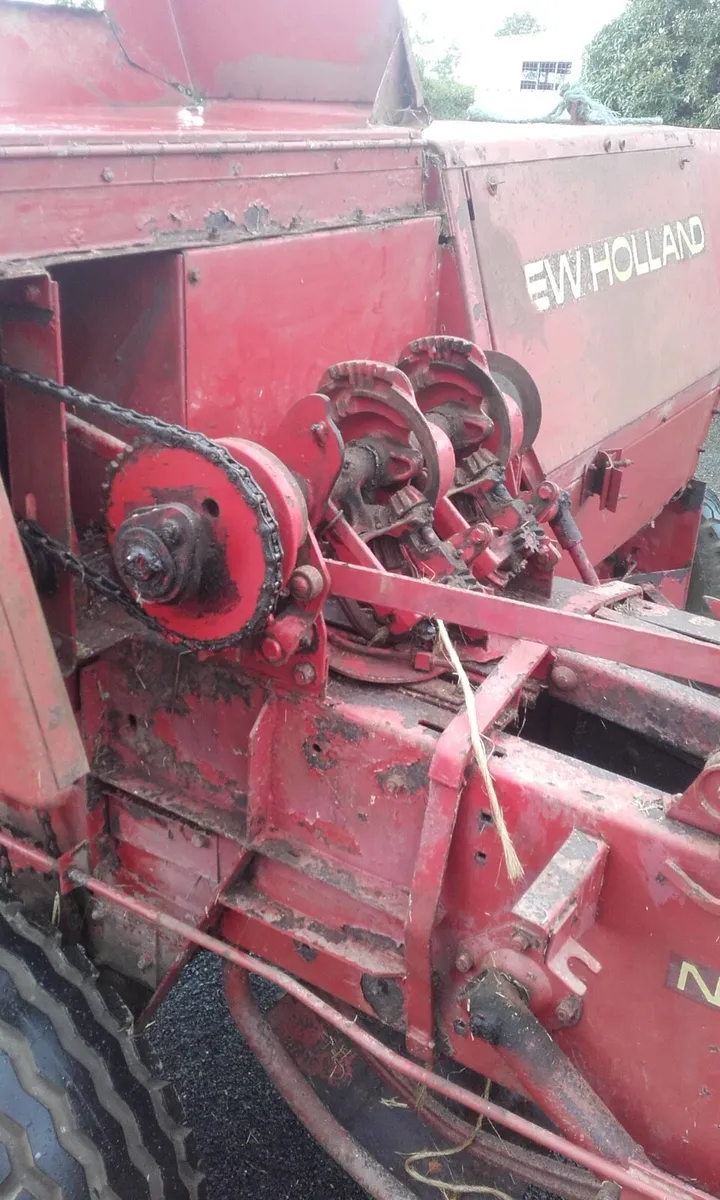 New Holland 376 Baler - Image 4