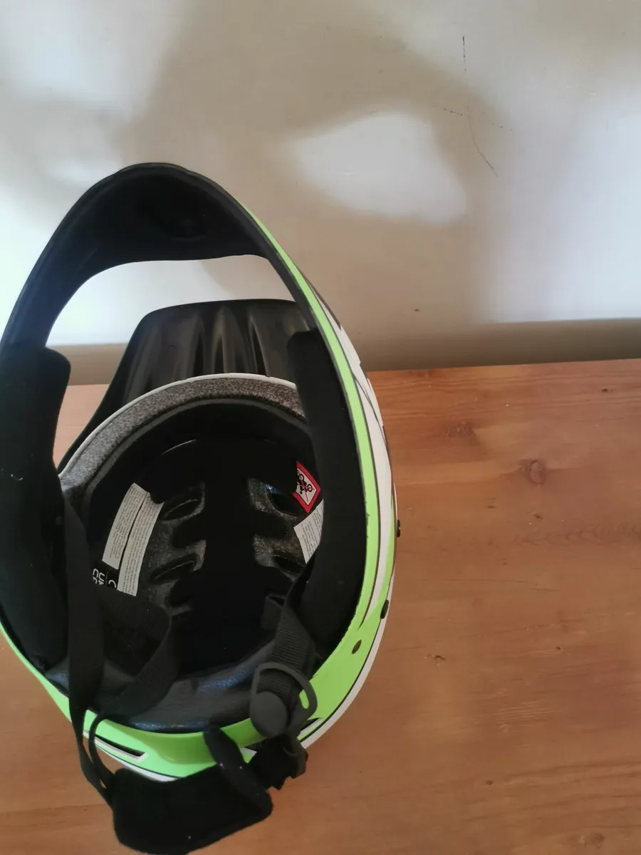 Children's Quality Helmet 6months old - Image 2