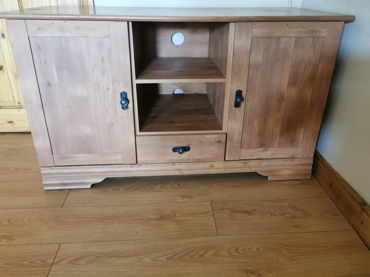 Modern Quality Roomy TV bench unit stand - Image 3