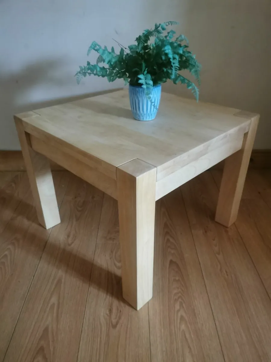 Solid Quality Modern coffee table 3months old - Image 1