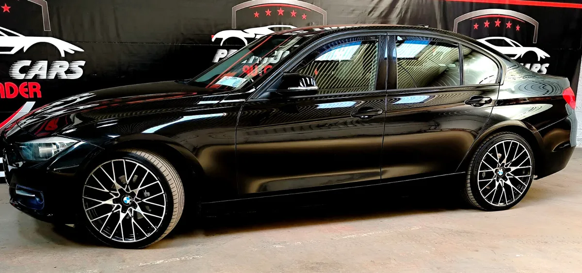 BMW 3-SERIES SPORT 2014 , LEATHER INTERIOR - Image 3