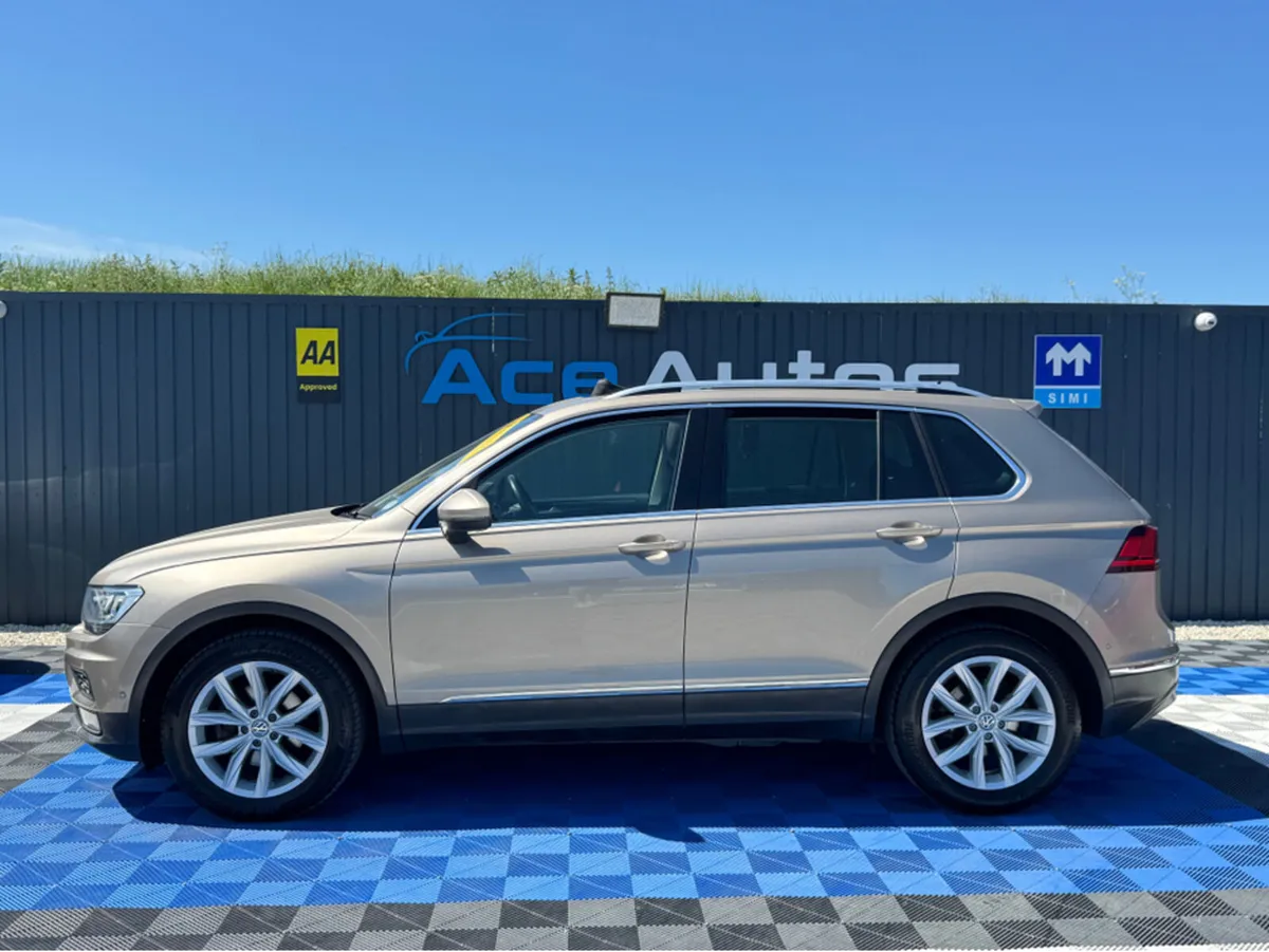 Volkswagen Tiguan HIGHLINE 2.0L DIESEL - MANUAL - - Image 3