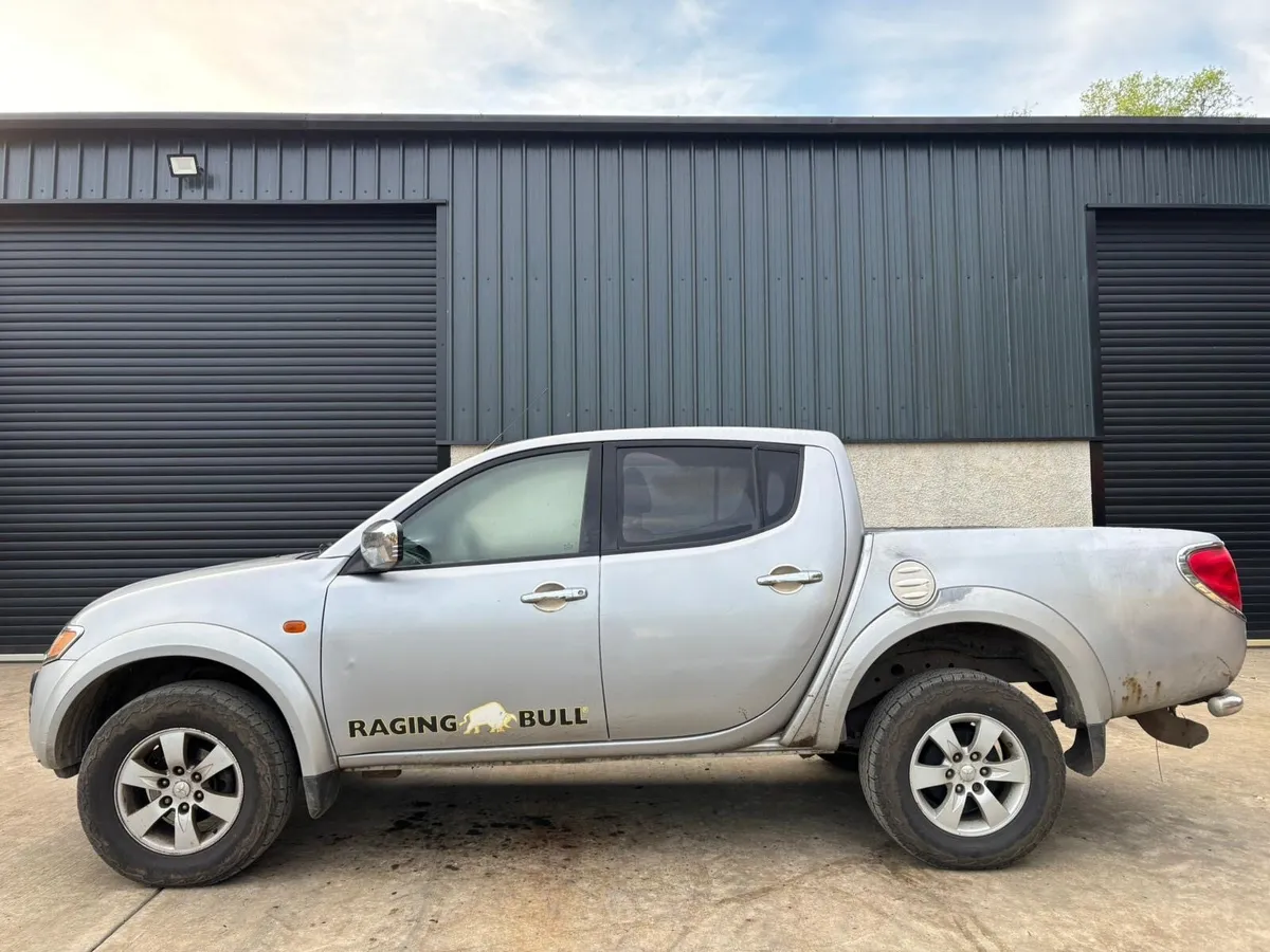 Mitsubishi L200 - Image 1
