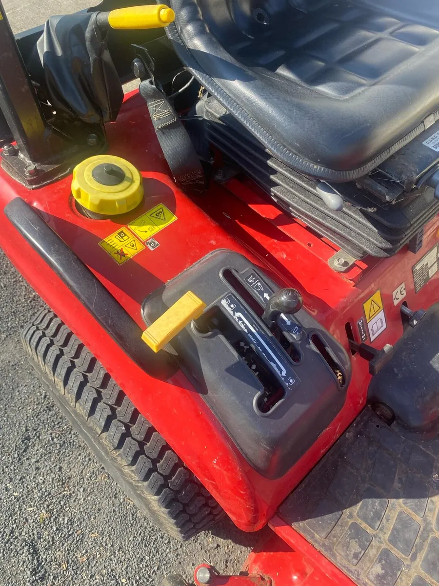 Shibaura Sx24 compact tractor - Image 3