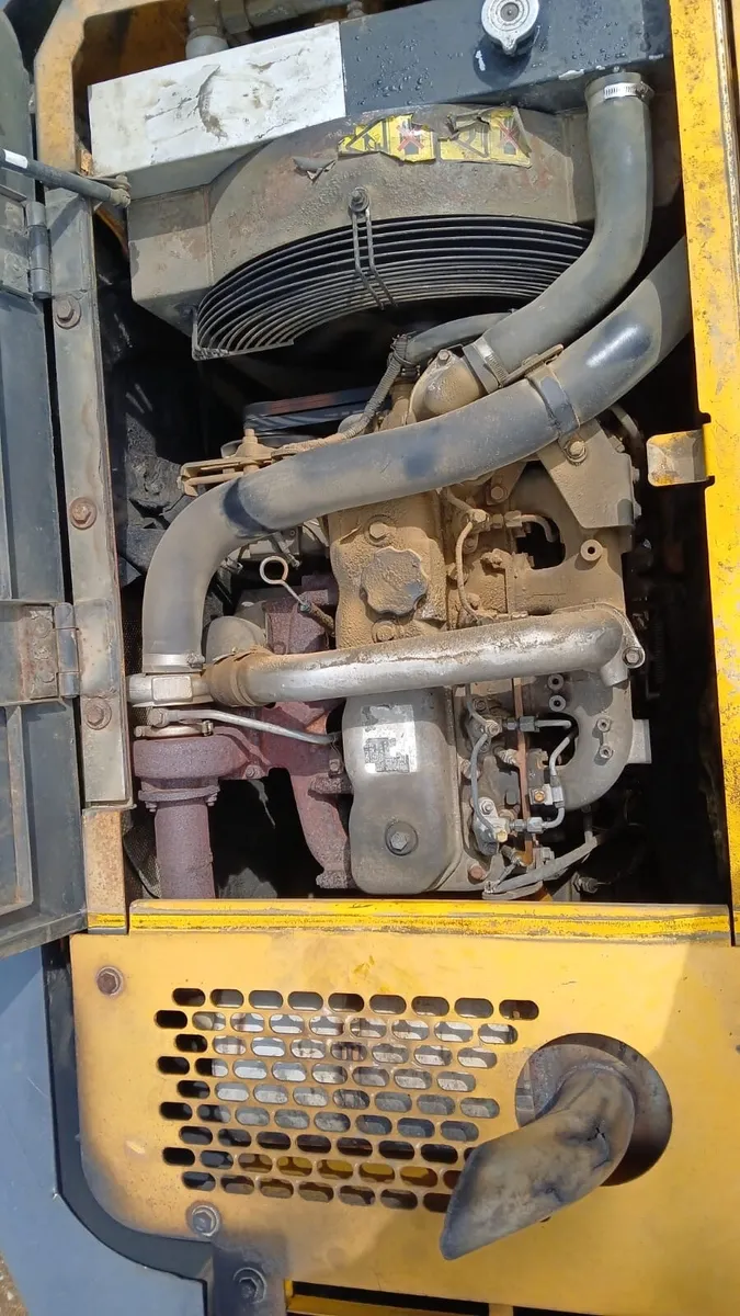 JCB 130 - Image 4