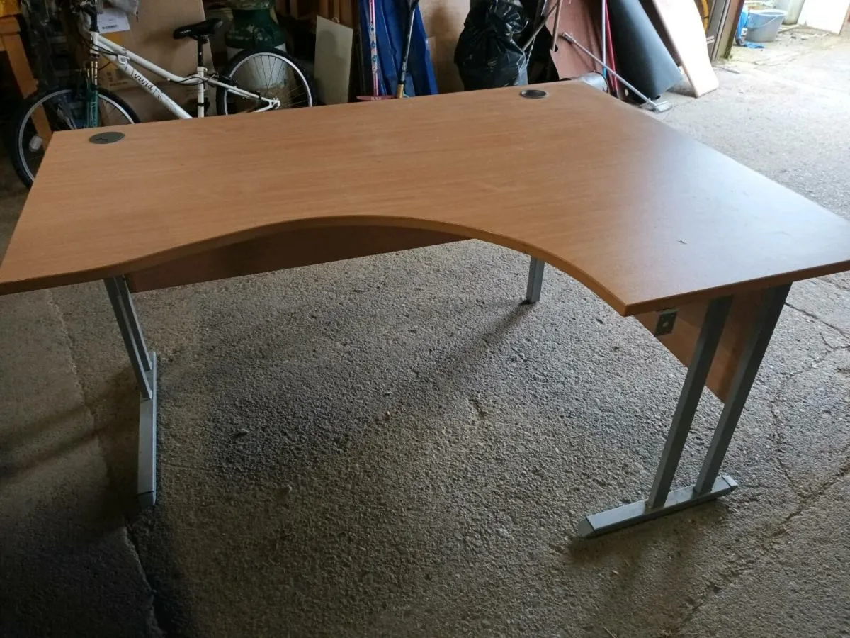 Desk - Image 3