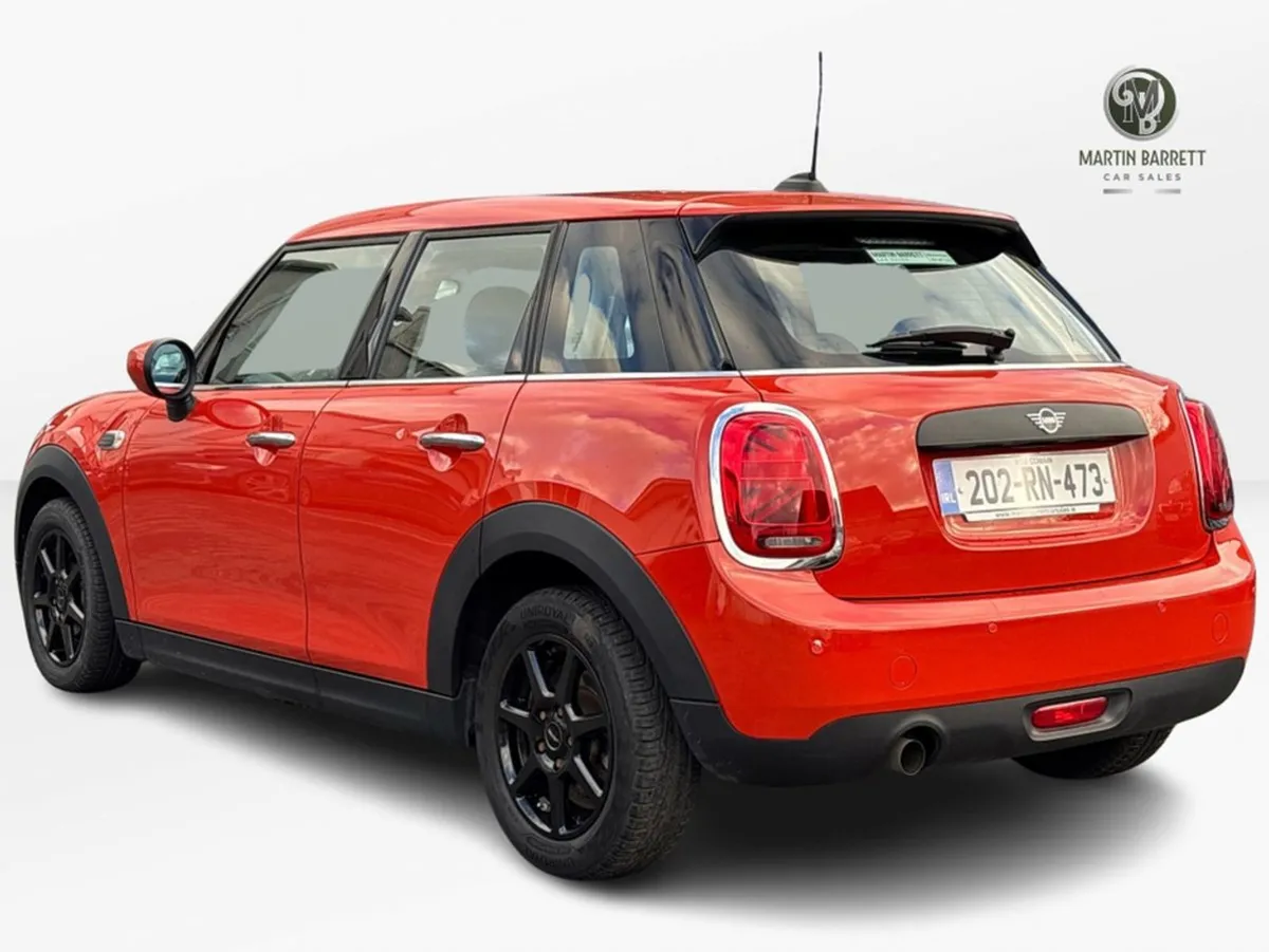 MINI HATCH 1.5 Petrol 5 Door Classic - Image 4