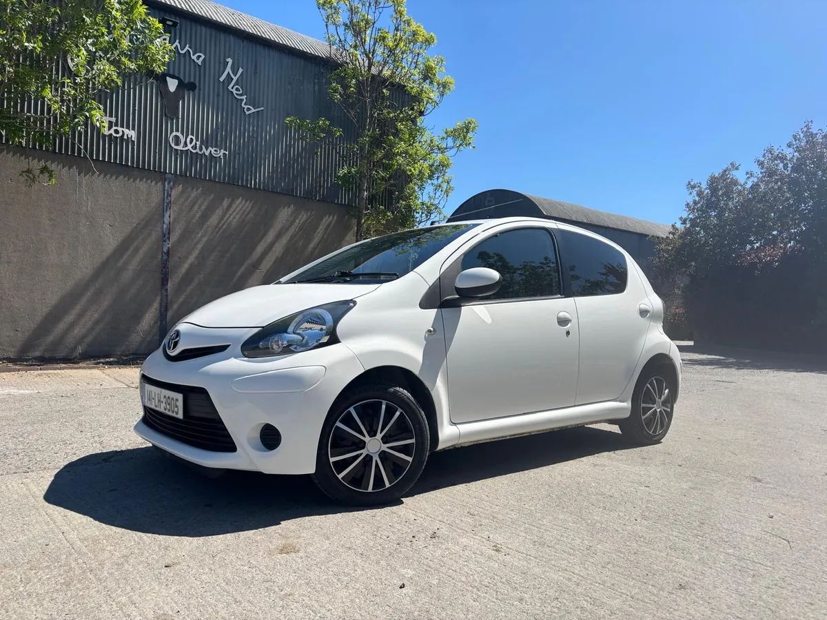 TOYOTA AYGO 1.0VVT-I MOVE STYLE 67HP - Image 2