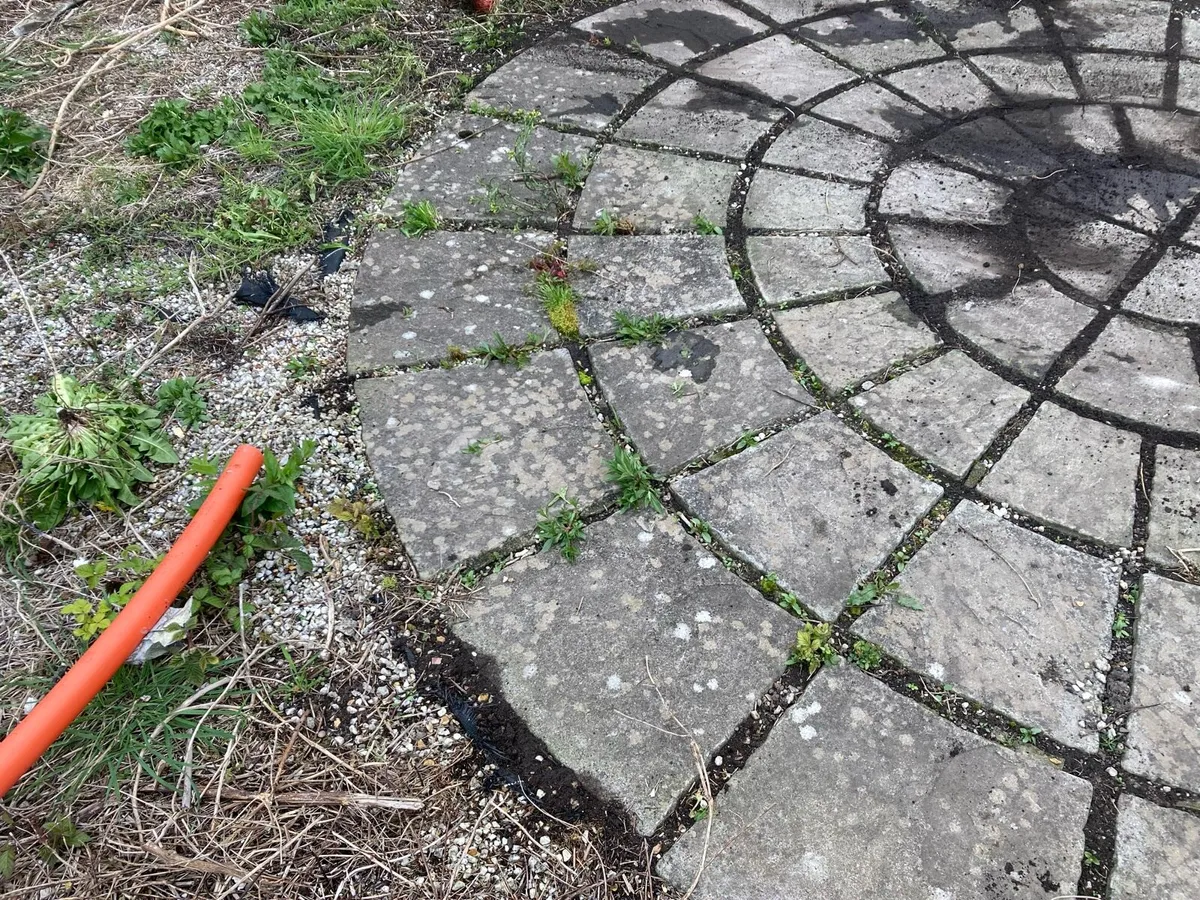Patio circle - Image 1