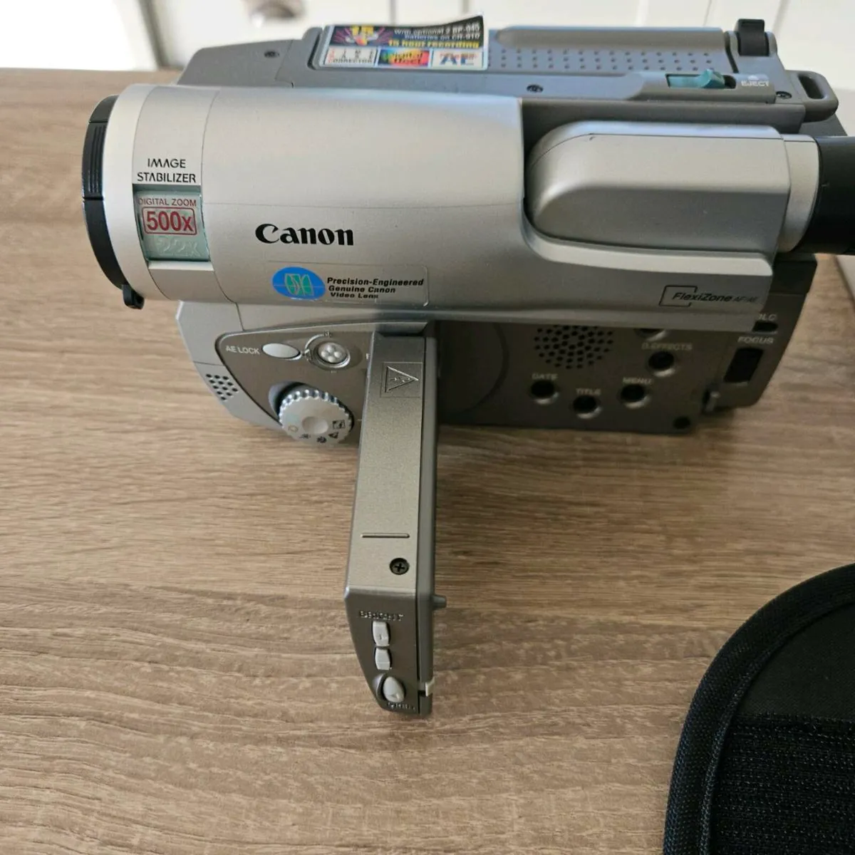 Canon camcorder - Image 2