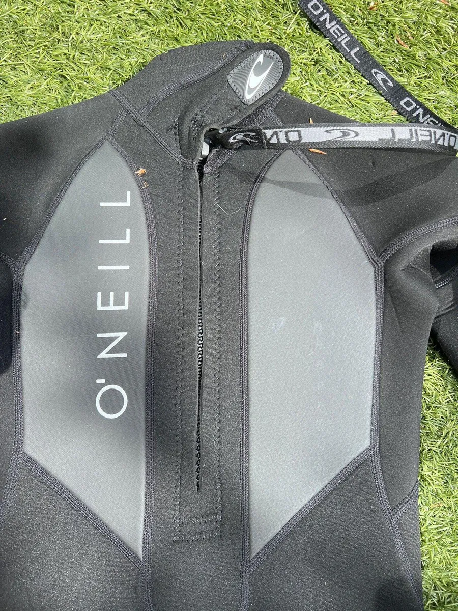 O’Neill child wetsuit. Superb quality. Pristine - Image 3