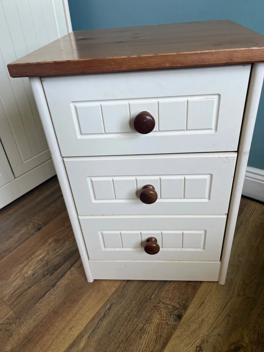 Bedroom furniture set - Image 4