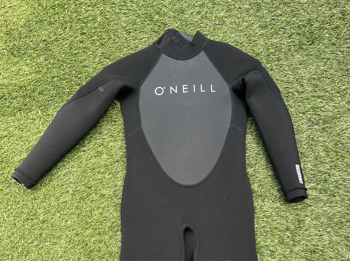 O’Neill child wetsuit. Superb quality. Pristine - Image 1
