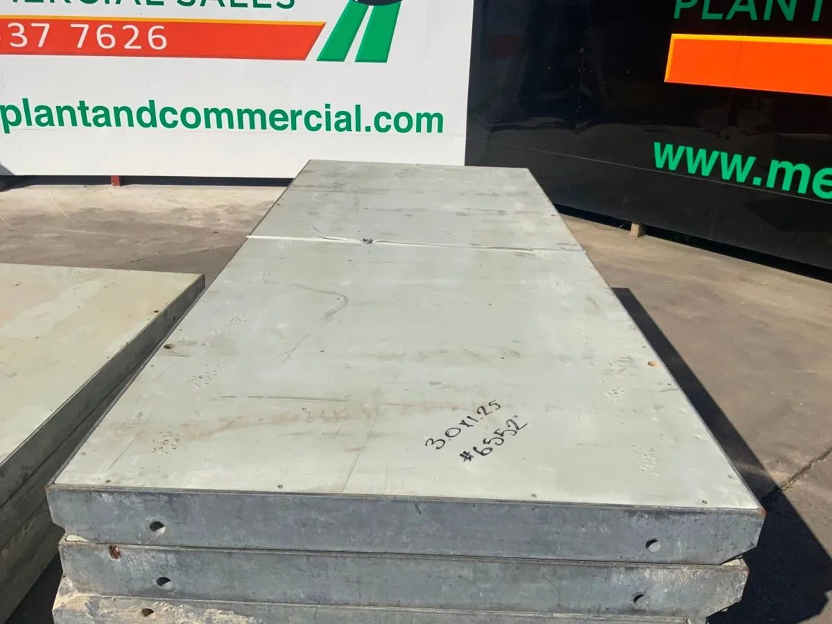3.0mts x 1.25mts MEVA SHUTTERING PANS .......6552. - Image 2