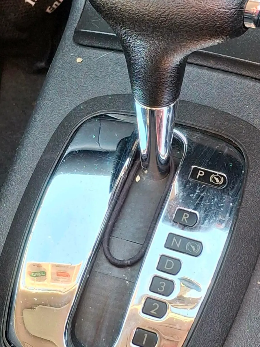 Volkswagon Polo automatic Tax and NCT - Image 3