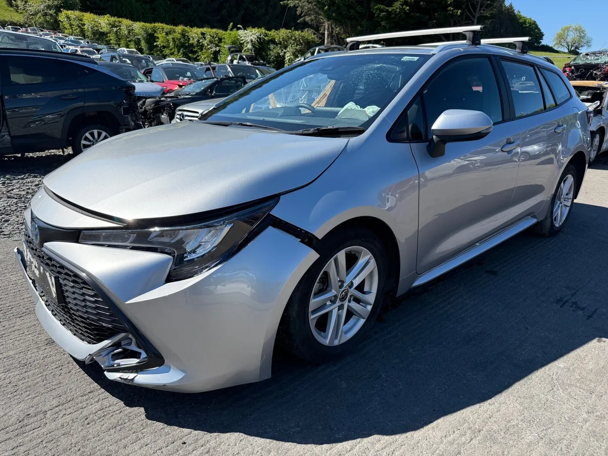 2023 Toyota Corolla 1.8i Hybrid Estate ##BREAKER## - Image 1
