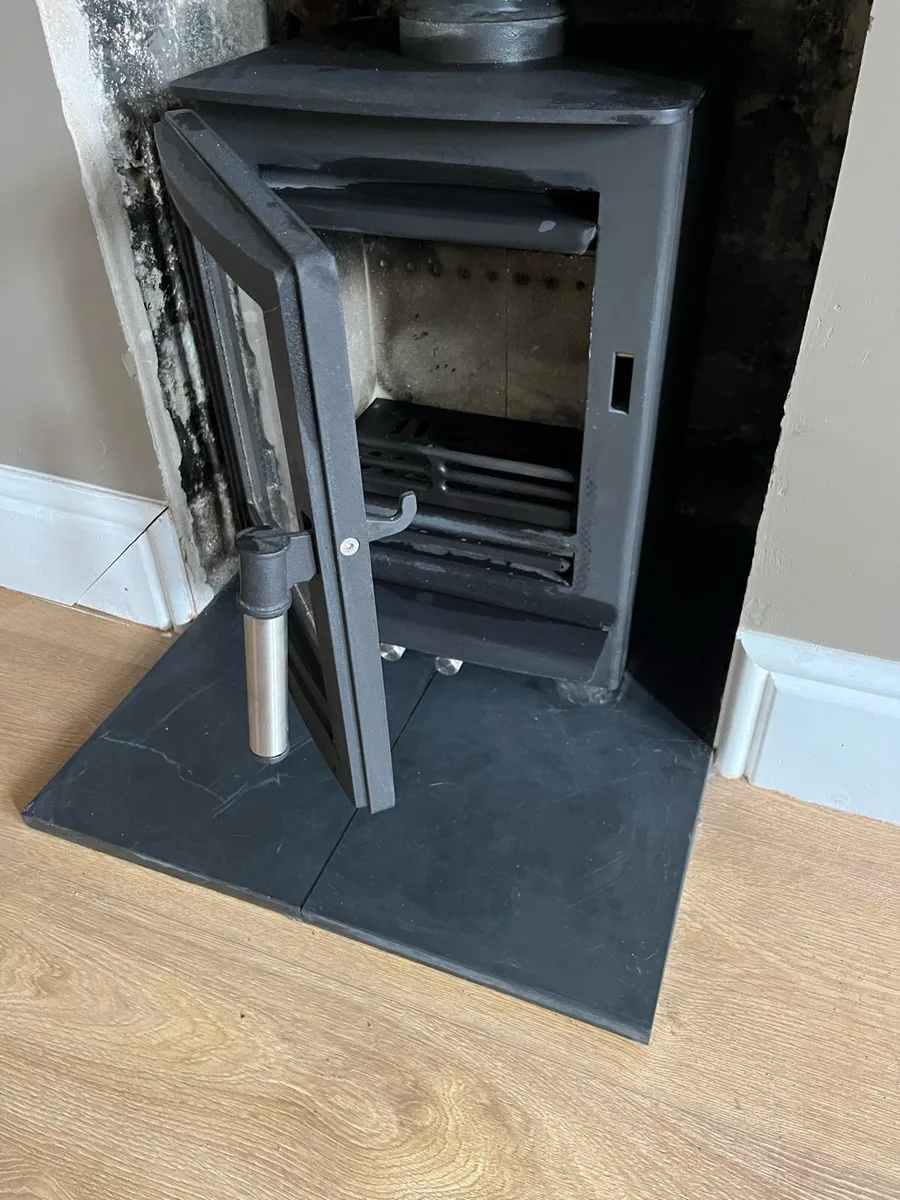 Stanley stove (rarely used) - Image 4