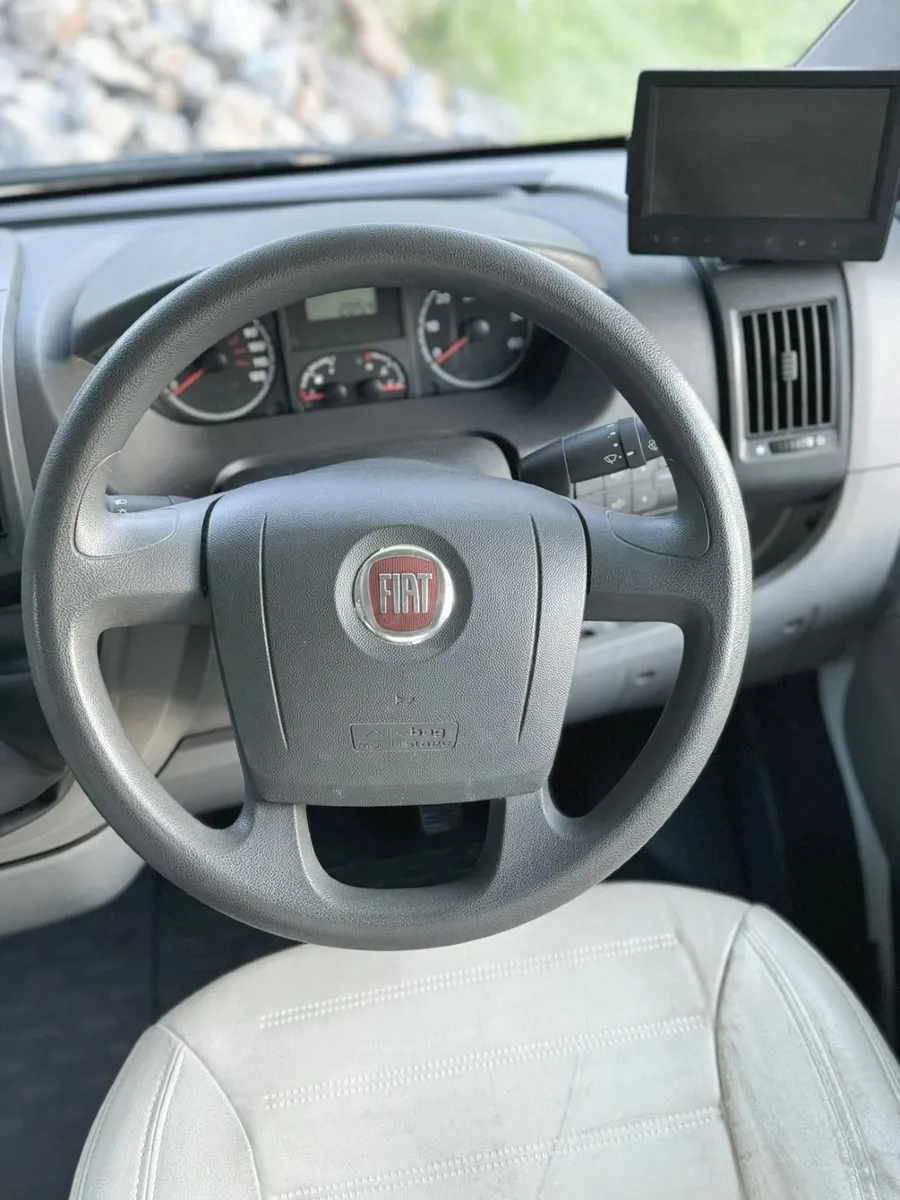 Motorhome - Image 3