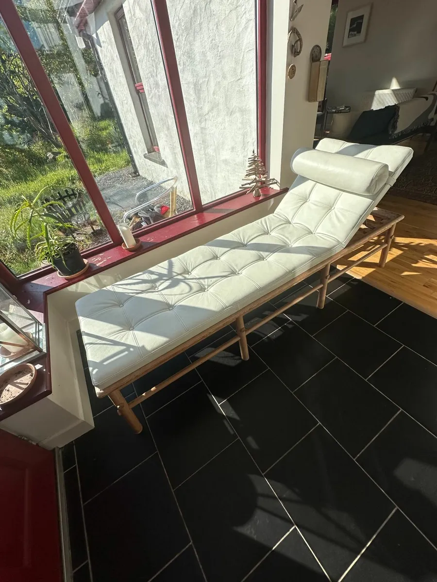 Furniture Modern Chaise Lounge - Image 2