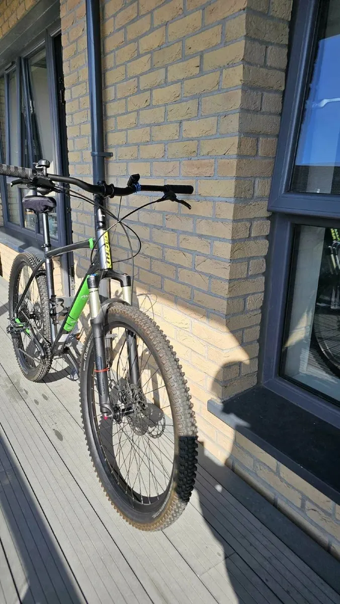 Giant talon 1 29er XL 2020 model - Image 1