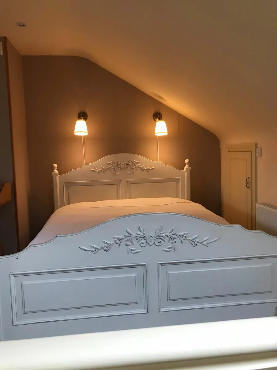 KINGSIZE WOODEN BED AND MATTRESS FOR SALE - Image 3