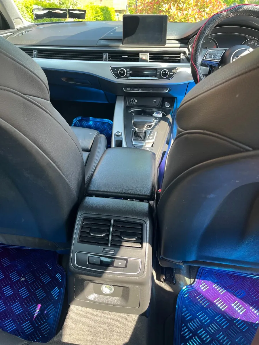 Audi A4 2017 - Image 4