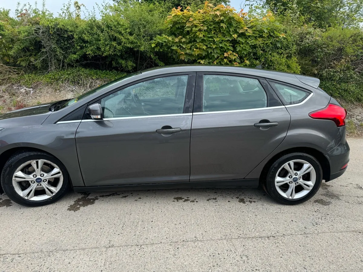 Ford focus - Image 2