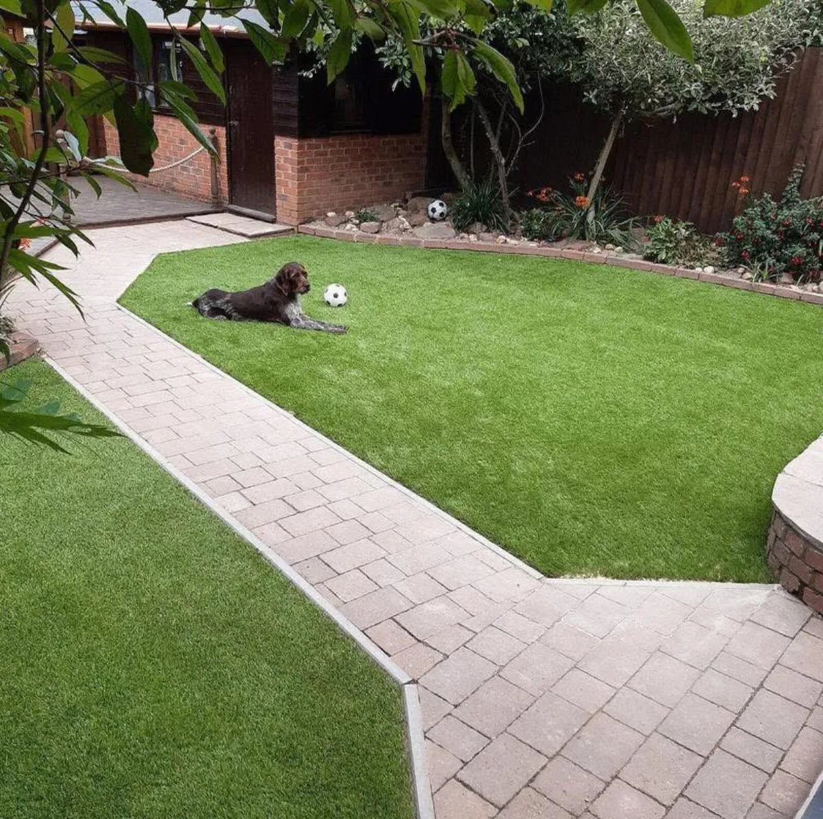 New 40MM artificial grass can be cut to size - Image 4