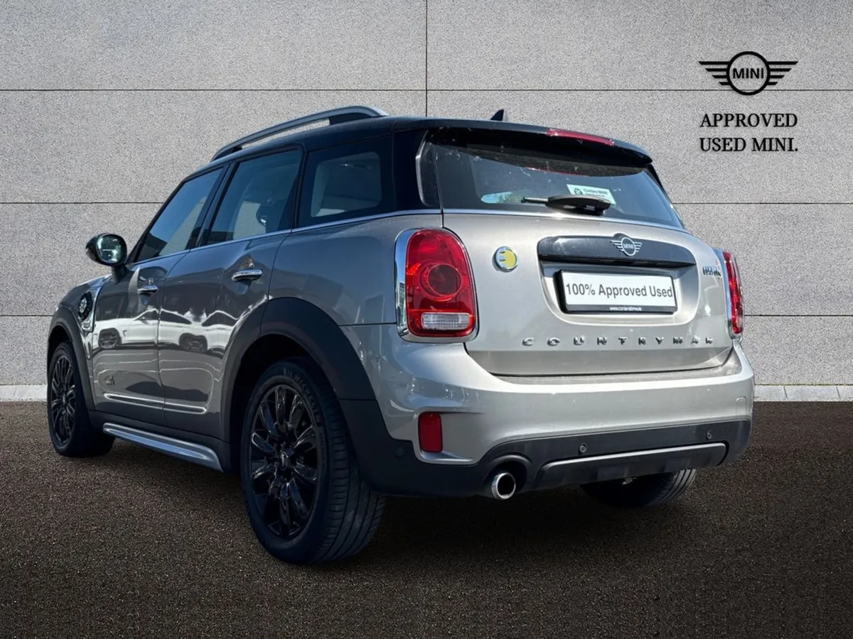 MINI Cooper Cooper Auto - Image 3