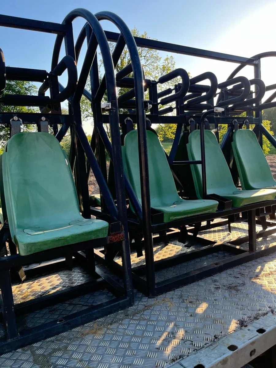 Seats - Image 4