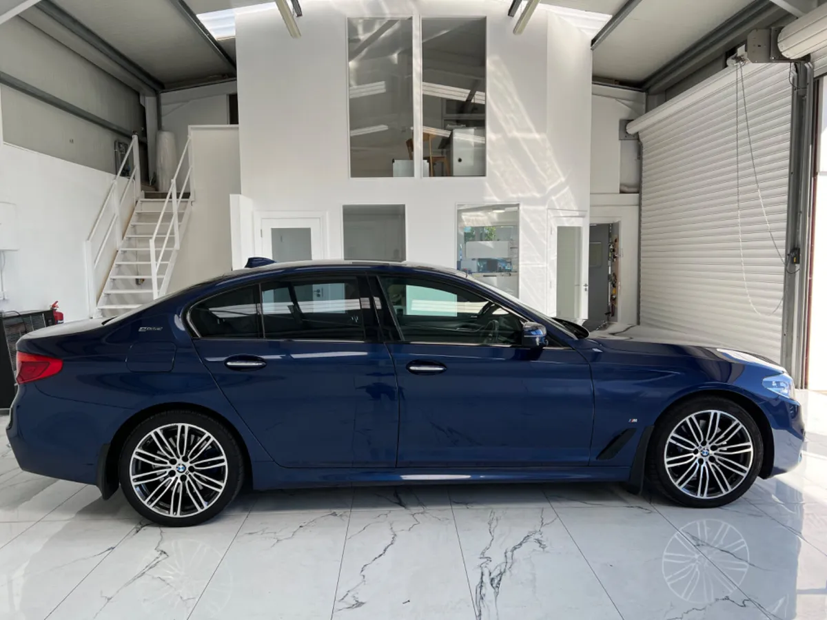 2018 BMW 5-Series M sport - Image 2