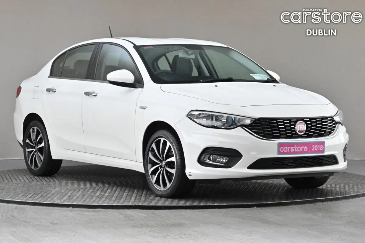 Fiat Tipo 1.3 95bhp 5spd Lounge  sat Nav reverse - Image 1