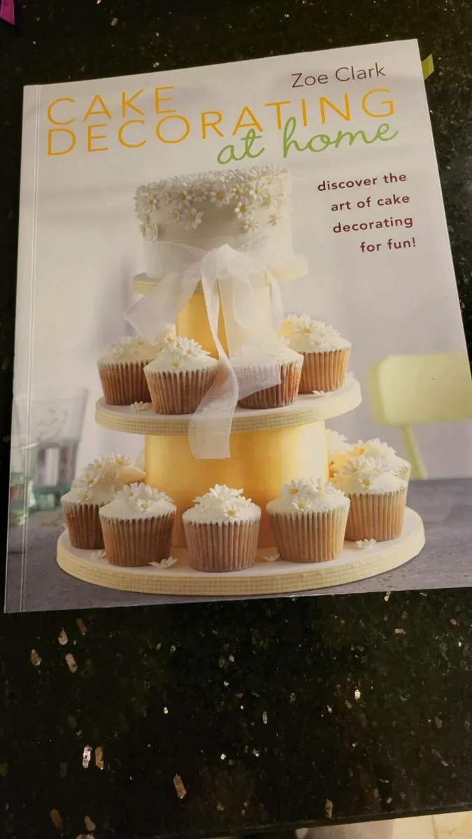 Cake decorating book by Zoe Clark - Image 1