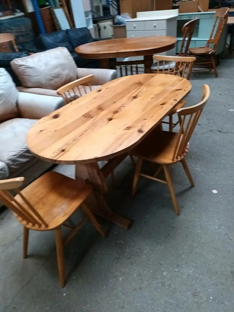 Pine Table and Chairs - Image 2