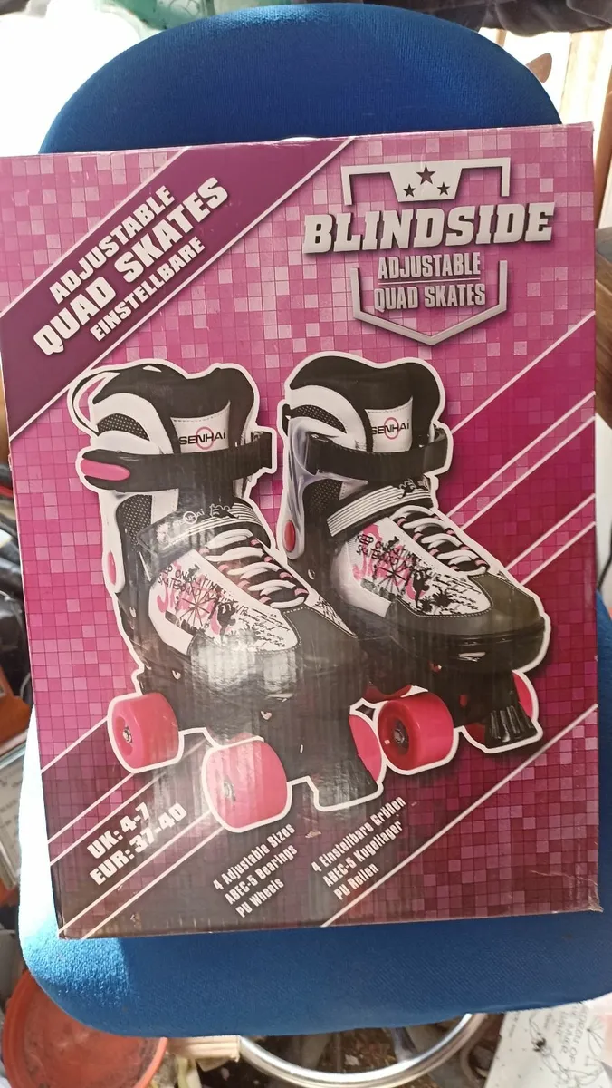 Blindside Adjustable Quad Skates - Image 1