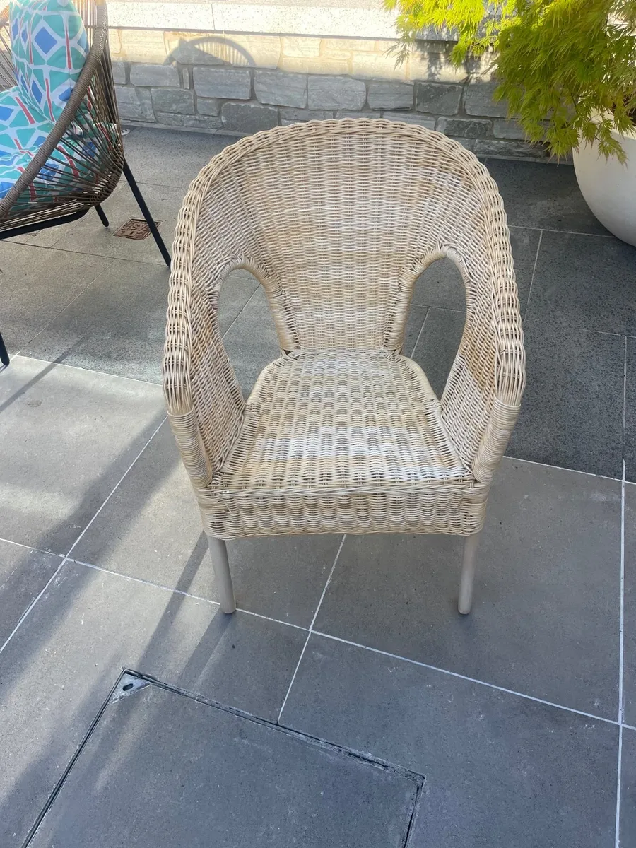 2 Wicker Chairs - Image 3