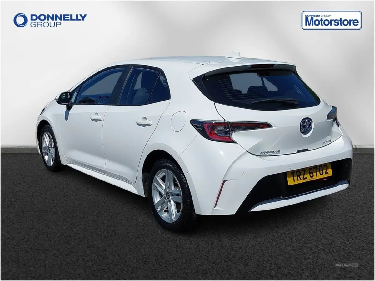 Toyota Corolla 1.8 Vvt-i Hybrid Icon Tech 5dr CVT - Image 2