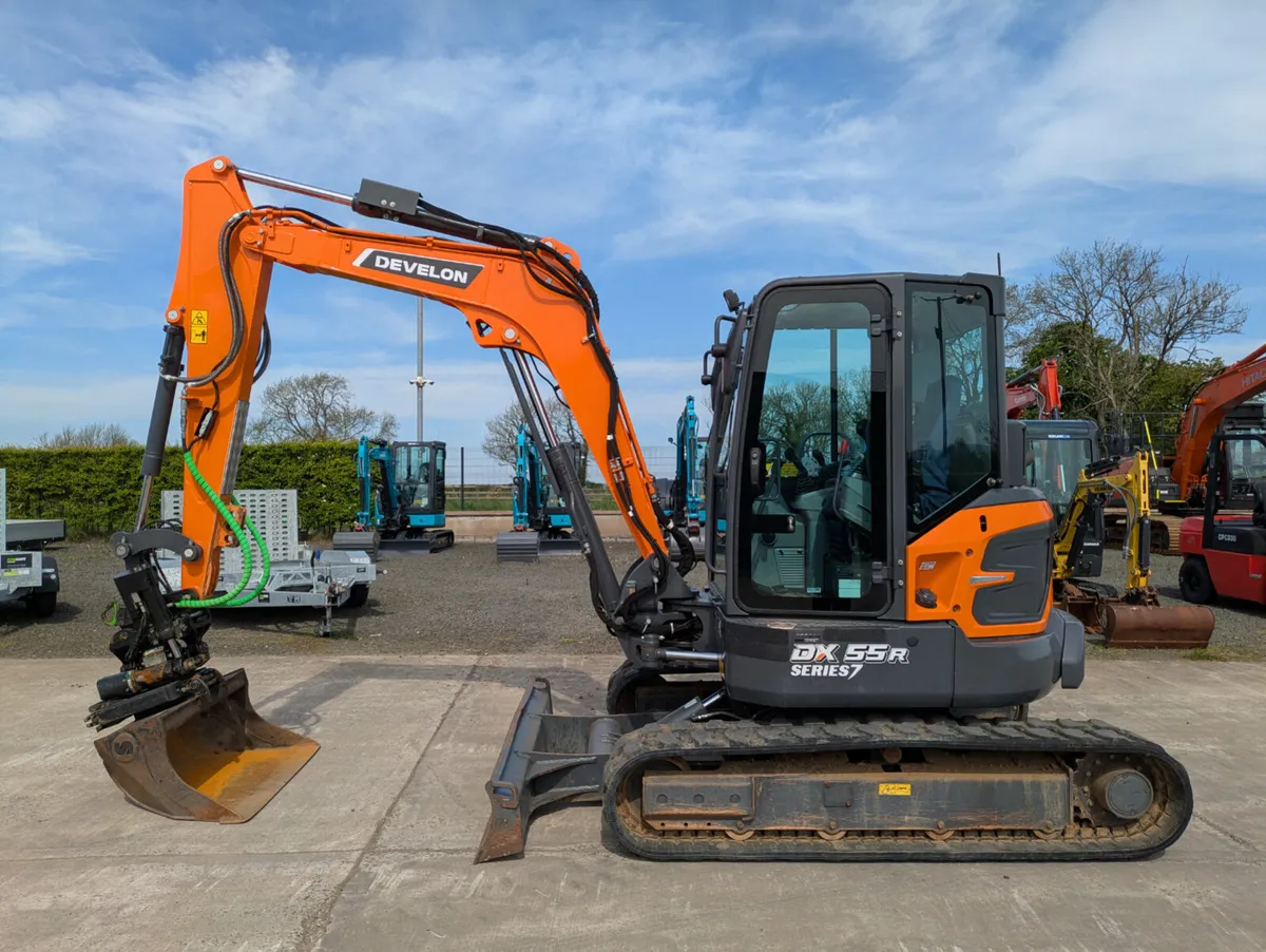 DEVELON DOOSAN STEELWRIST - Image 2