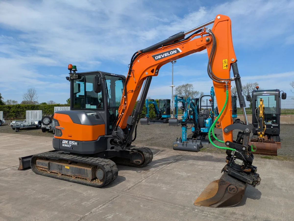 DEVELON DOOSAN STEELWRIST - Image 4
