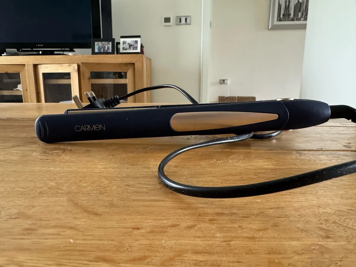 Carmen Hair Straightener - Image 1