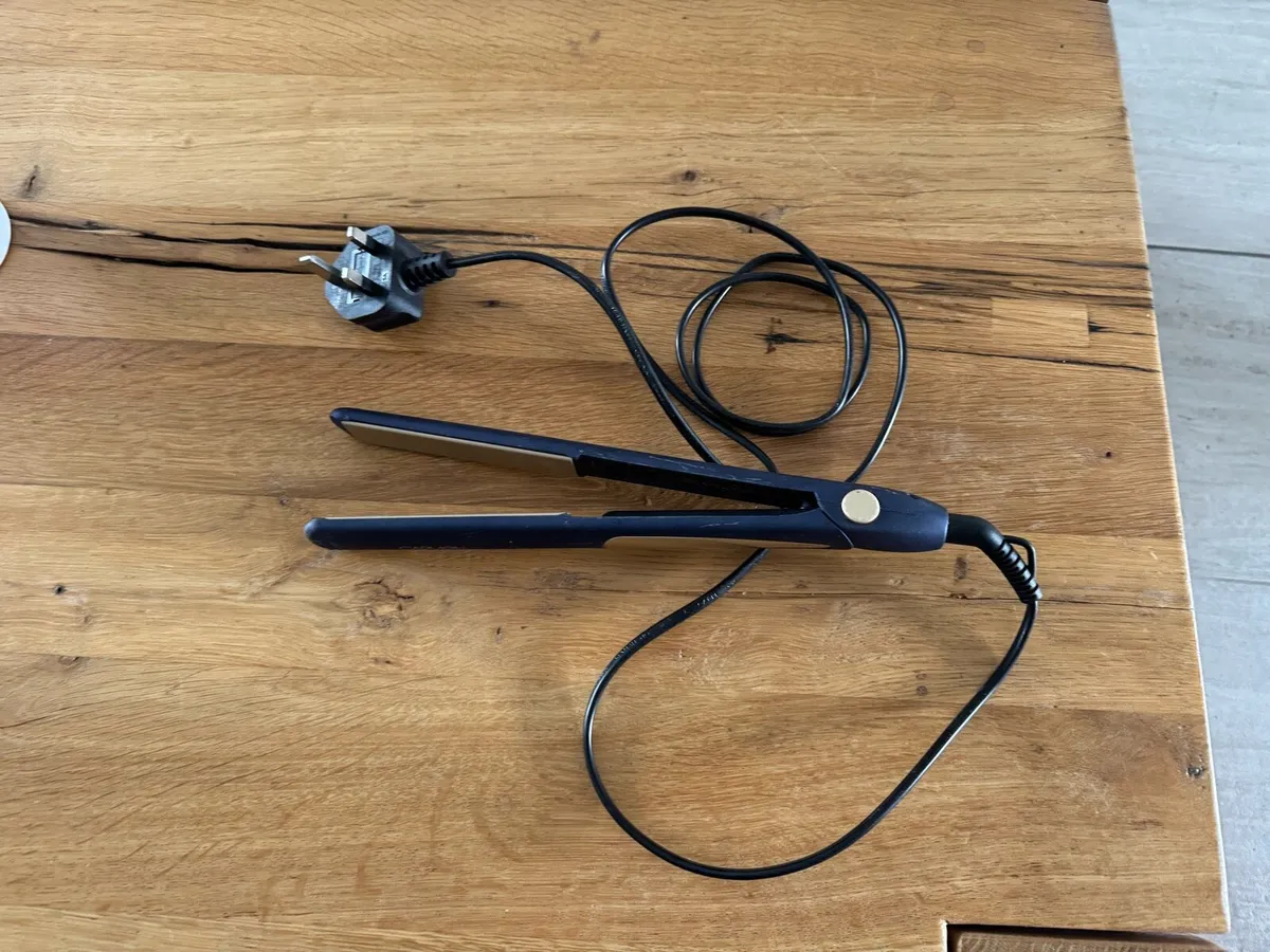 Carmen Hair Straightener - Image 2