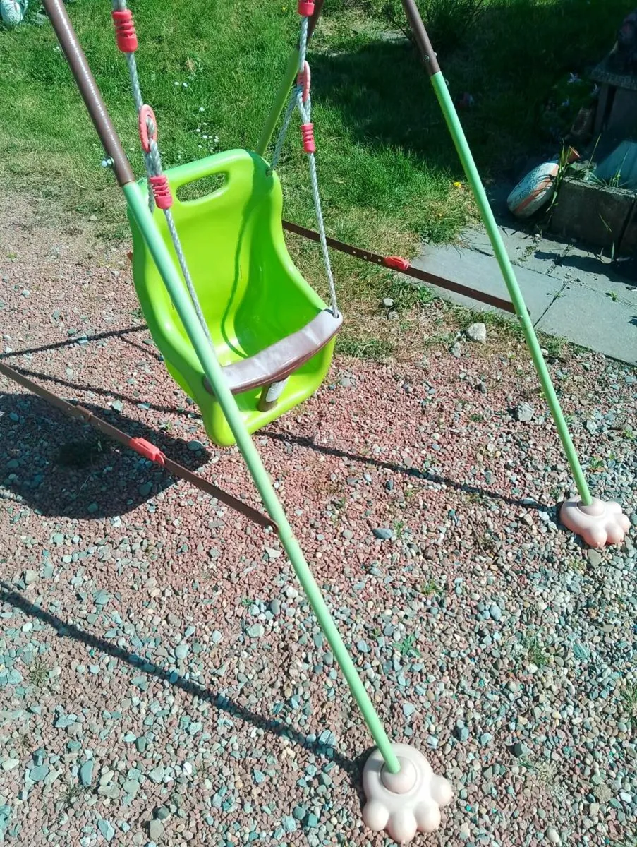 Childrens swing - Image 2