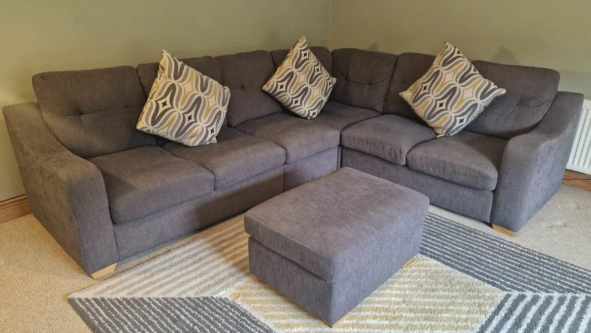 Couch and footstool - Image 1