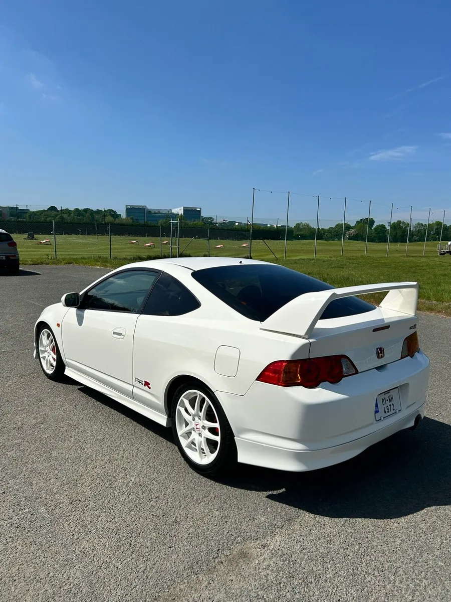 2001 Honda Integra Type R DC5 - Image 4