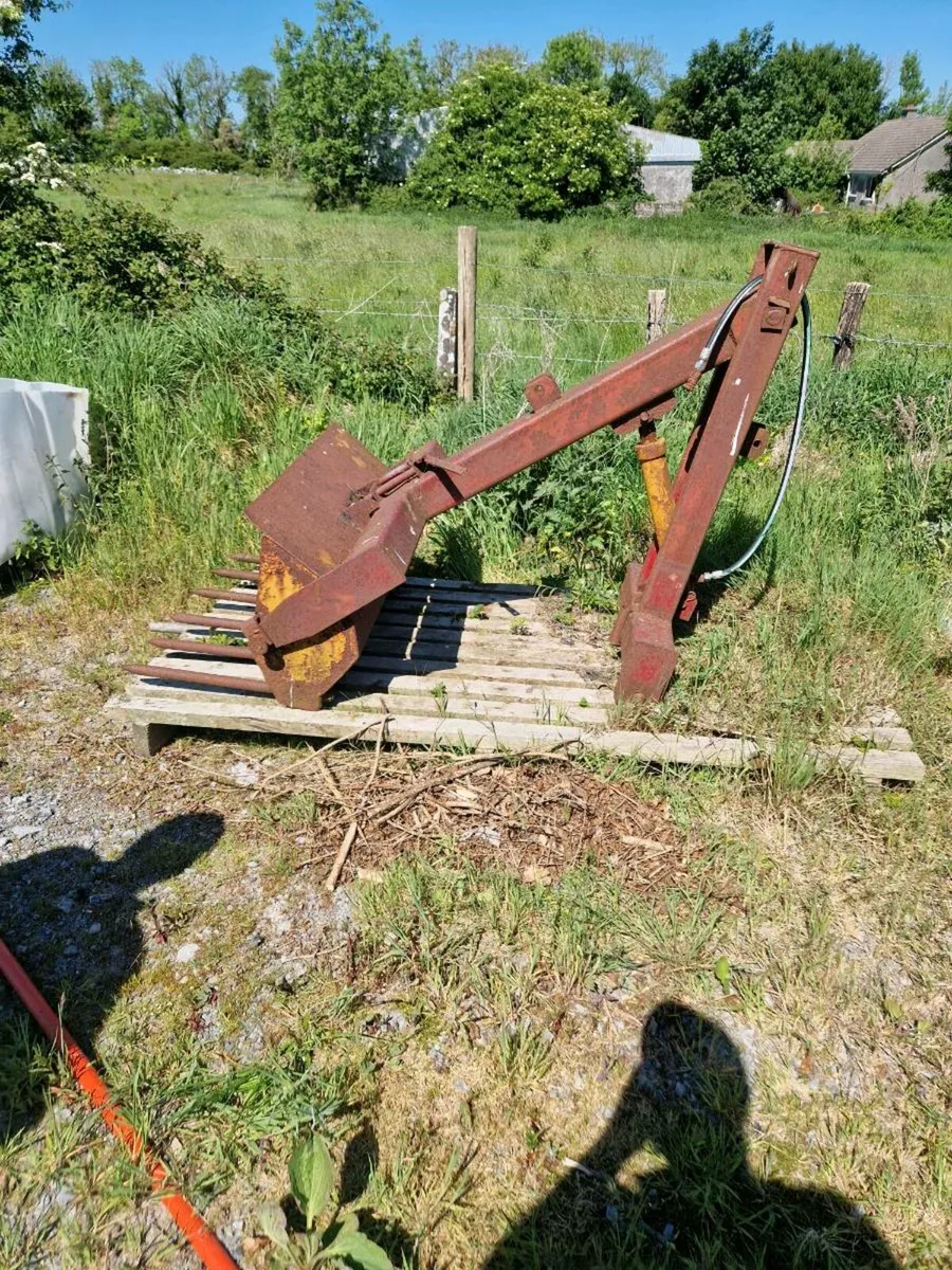Back end loader, mast - Image 1