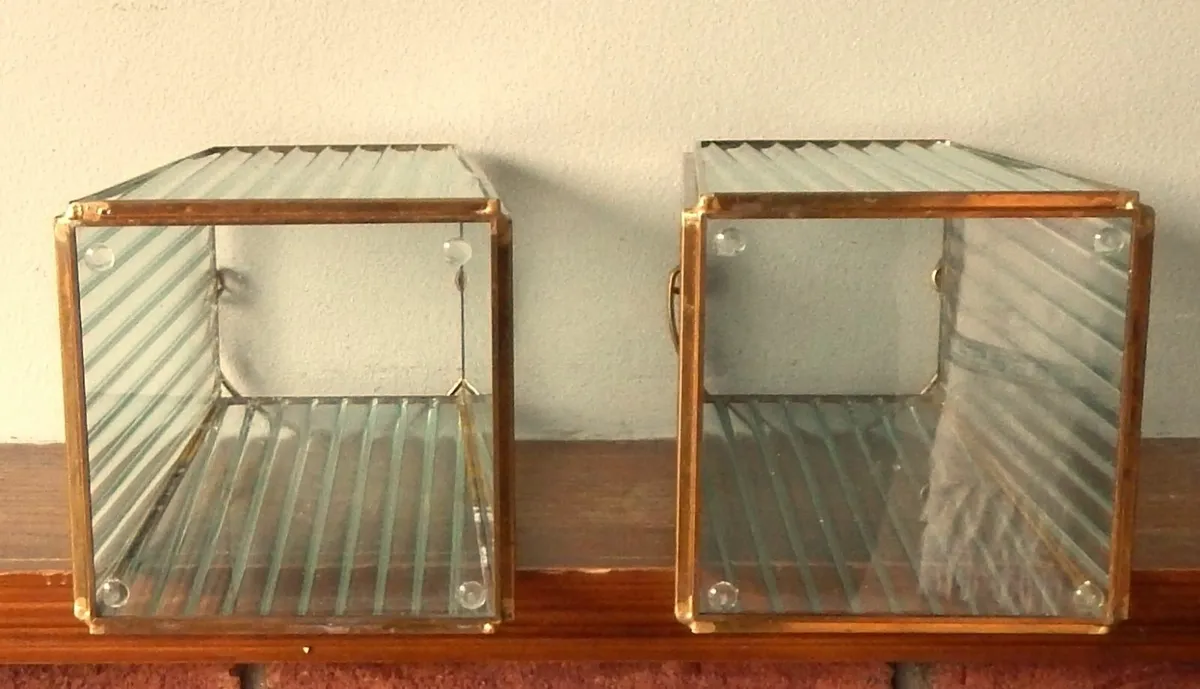 2 Glass & Brass Candle Lanterns - Image 3