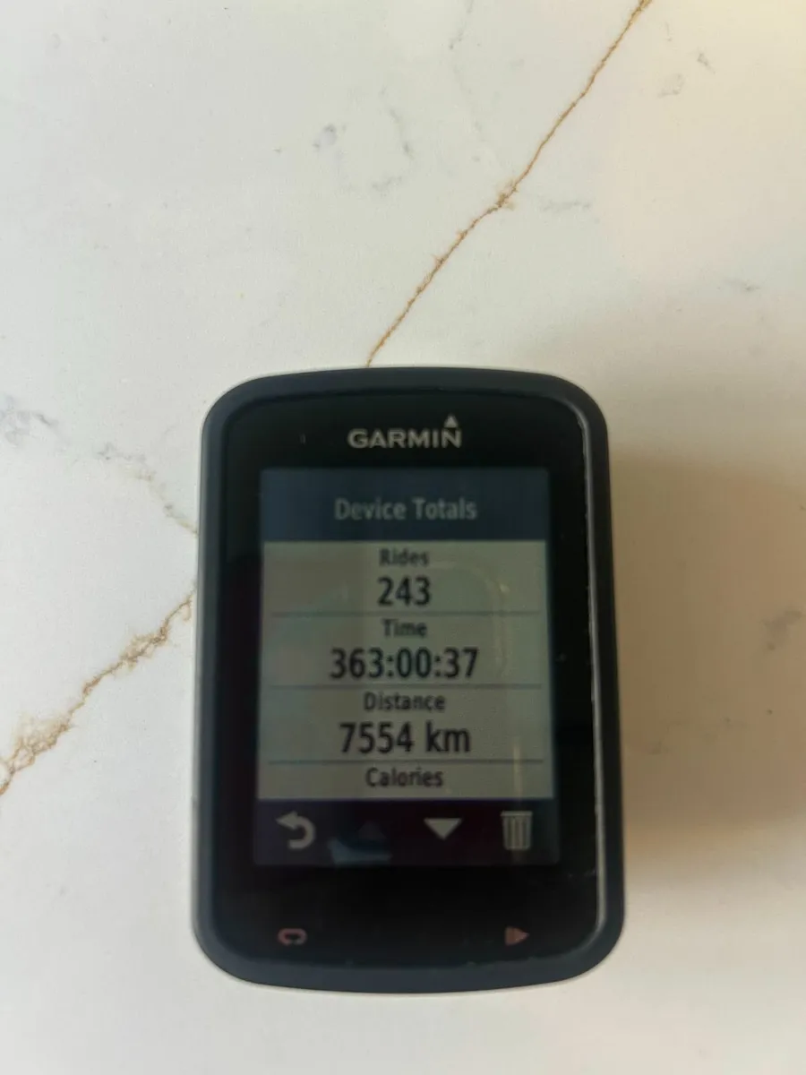 Garmin Edge 820 Explore, Cycling GPS - Image 1